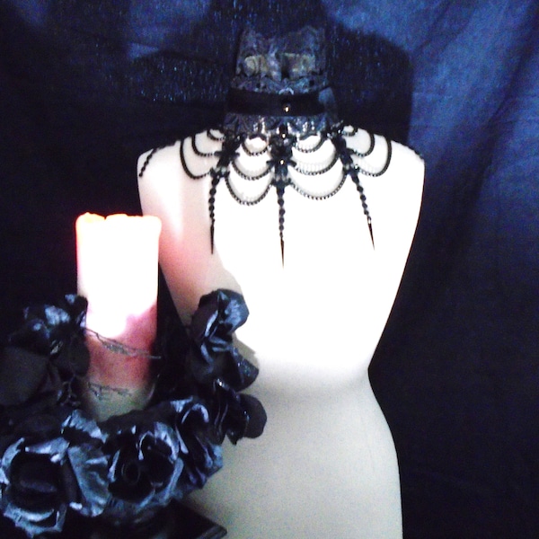 Morticia ~ Victorian Gothic Collar ~ Buttons ~ Velvet ~ Gothic Choker ~ Black Choker ~ Chain Necklace ~ Morticia Addams ~ Gothic Jewelry