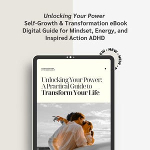 Puede incluir: Una tableta digital muestra la portada de un libro electrónico titulado "Unlocking Your Power: A Practical Guide to Transform Your Life". La portada presenta una foto de dos personas abrazándose. La tableta está sobre un fondo blanco.
