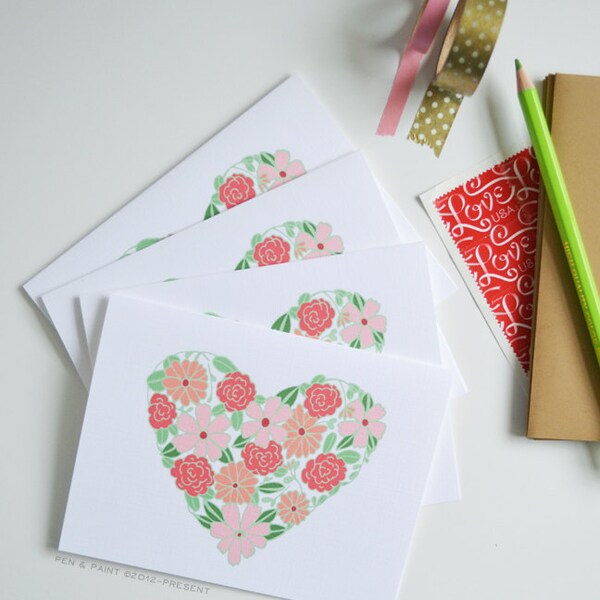 Conjunto de CUATRO Tarjetas Florales Plegadas, San Valentín, Papelería, Dibujado a mano, Ilustración, Flores, Flora, Tarjetas de Notas, Tarjetas de Felicitación