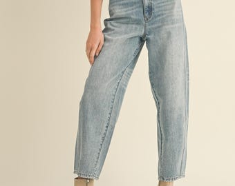 Stijlvolle lichtblauwe denim barrel-broek voor dames