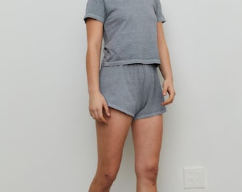 Camisetas básicas premium de algodão orgânico pigmentado lavadas para mulheres