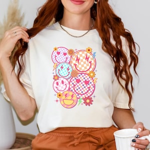 Trendy Checkered Smiley Face Tshirt, Smiley Face Shirt, Checkered Smile Face Sweatshirt, Gift For Her, Happy Face Shirt, Cute Smile Shirt