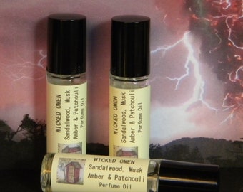 WICKED OMEN Perfume Oil Sandalwood, Musk, Amber & Patchouli, Handmade Natural Perfume Cologne Oil, Sandalwood Rollon Cologne