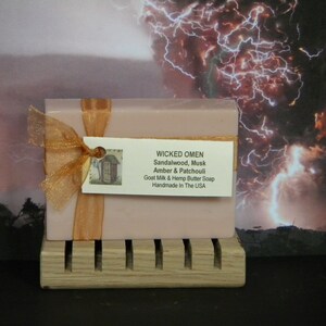 WICKED OMEN Sandalwood Soap, Sandalwood Musk Amber & Patchouli, Handmade Scented Soap, Moisturizing Soap For Dry Skin with Rose Kaolin Clay