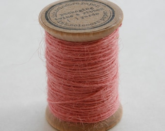 Ficelle de jute - 30 mètres sur bobine en bois - Jute couleur rose