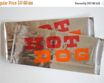 Vintage Style Foil Paper Lined Hot Dog Bags - Red and Orange - Fresh and Delicious - Gusseted 3.5 x 1.5 x 8.5 Inches - set of 300