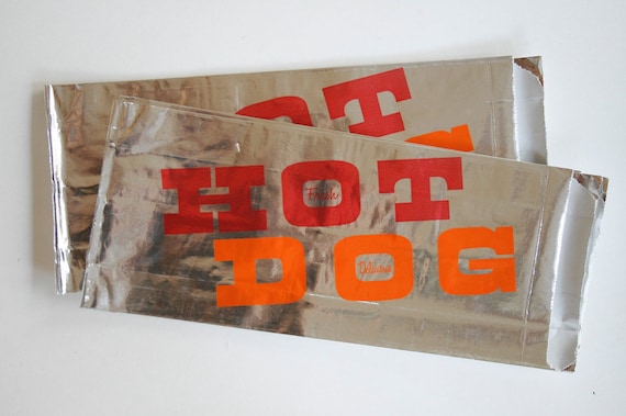 Vintage Style Foil Paper Lined Hot Dog Bags - Choose Your Quantity - Red and Orange - Fresh and Delicious - Gusseted 3.5 x 1.5 x 8.5 Inches