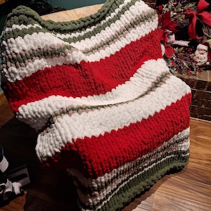 Large Chunky Christmas Throw