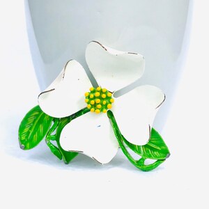 Vintage 1960s White Enamel Flower Brooch
