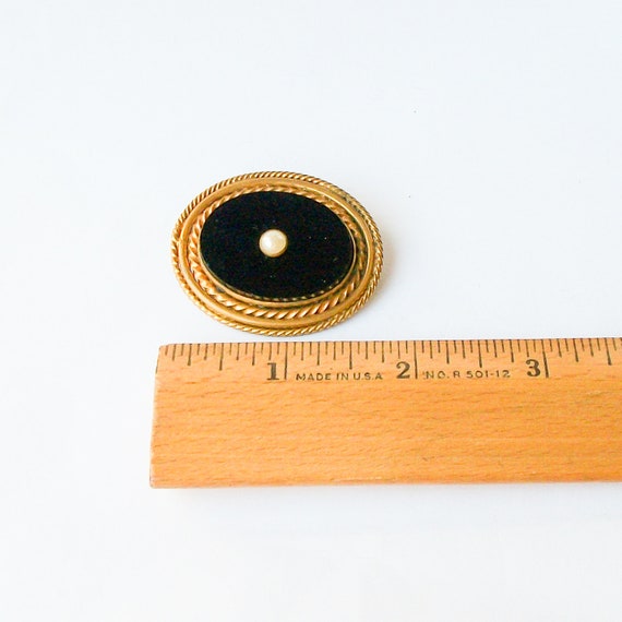 Vintage Pearl Brooch - image 2