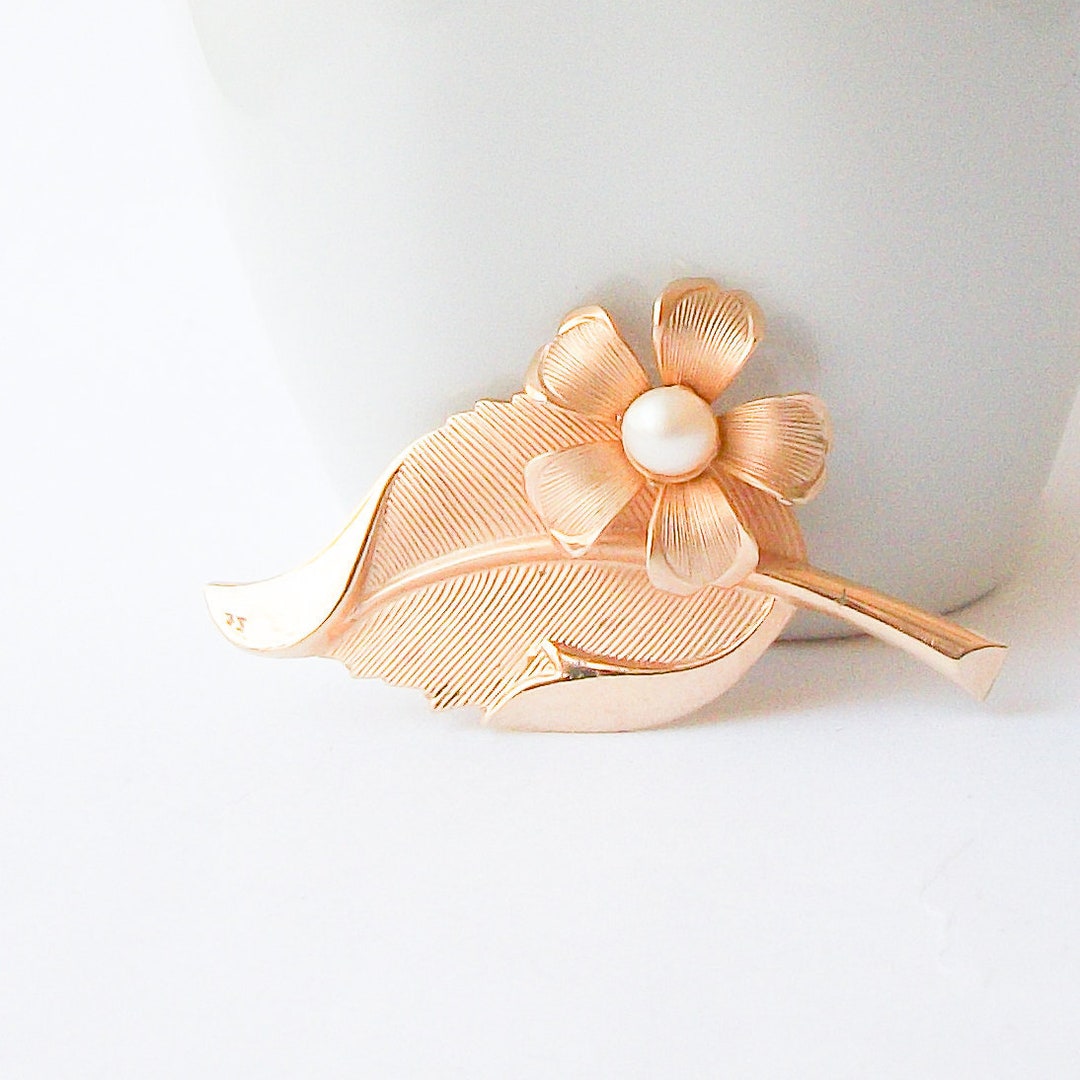 Broche Argentée Vintage Avec Perle - Bijou Fantaisie Neuf Avec étiquettes