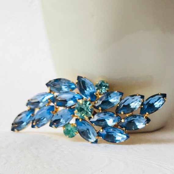 Vintage Blue Rhinestone Brooch - image 1