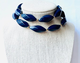 Vintage Trifari Necklace, Navy Blue Vintage 24 inch necklace