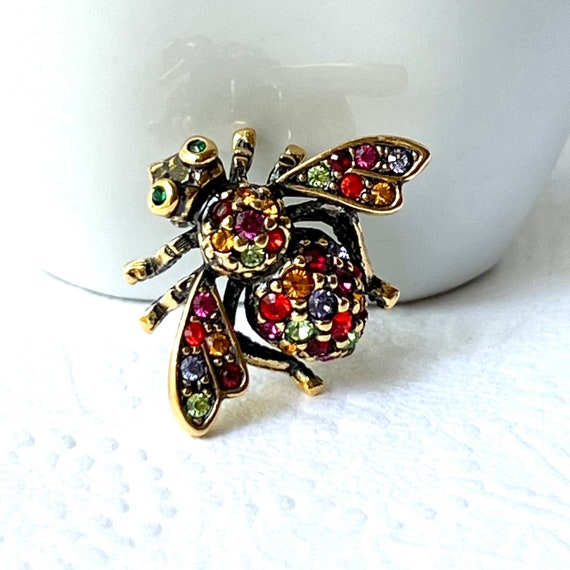 Vintage Joan Rivers Bee Brooch - image 1