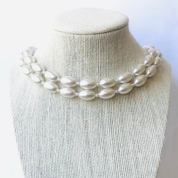 Vintage White Pearl Necklace, 20 inch pearl neckl… - image 1