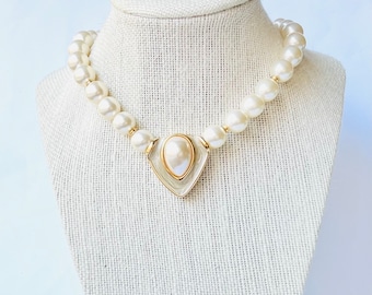 Vintage Pearl Pendant Necklace by Napier