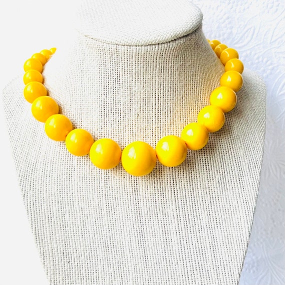 Vintage Bright Yellow Necklace - image 1