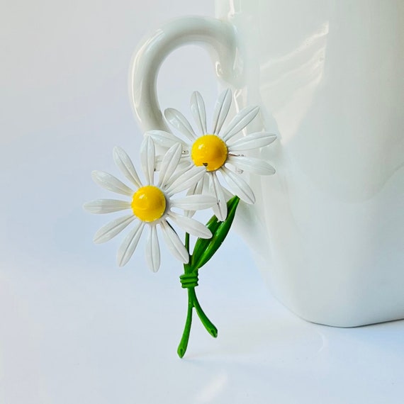 Vintage Daisy Flower Brooch, Yellow Brooch