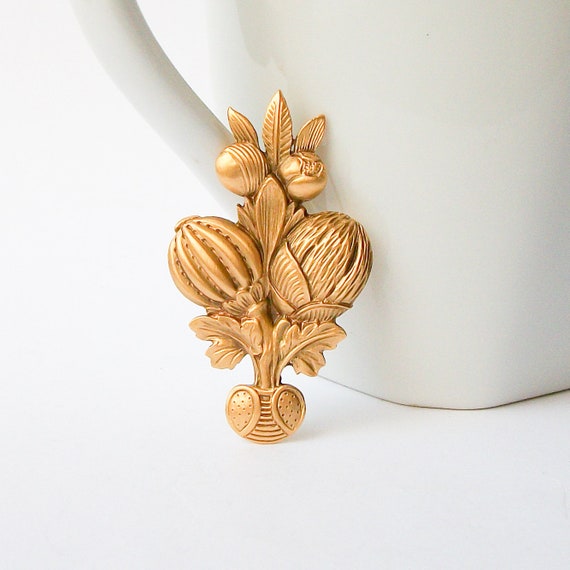 Vintage Floral Flower Brooch - image 1