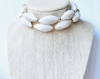 Vintage Trifari Necklace, White Vintage 24 inch necklace