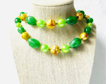 Vintage Green Necklace, two strand 16 inch vintage necklace