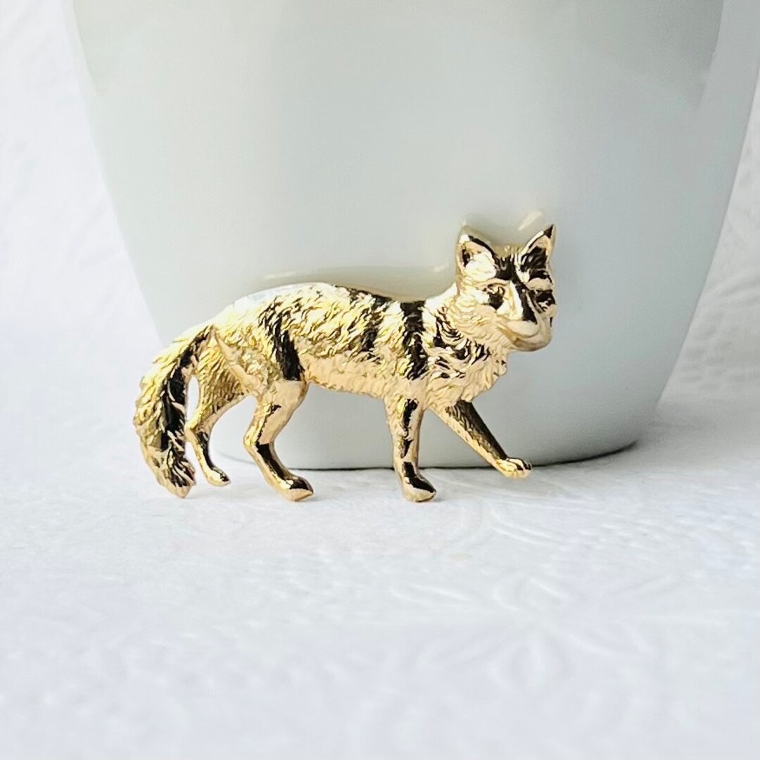 Antique fox brooch deals