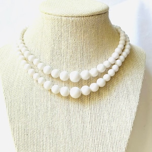 Vintage White Necklace, 13 inch  beaded necklace, HONG KONG, White Beaded Necklace Beaded Necklace