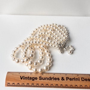 Vintage White Pearl Necklace, 14 inch pearl necklace image 2