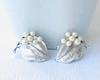 Vintage Pearl Clip Earrings by Trifari, Vintage Trifari Jewelry