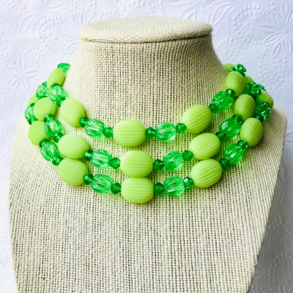 Vintage Green Necklace, Vintage 1950 - image 1