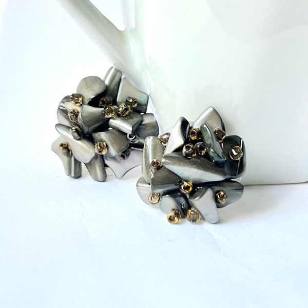 Vintage Gray Cluster Clip Earrings - Japan