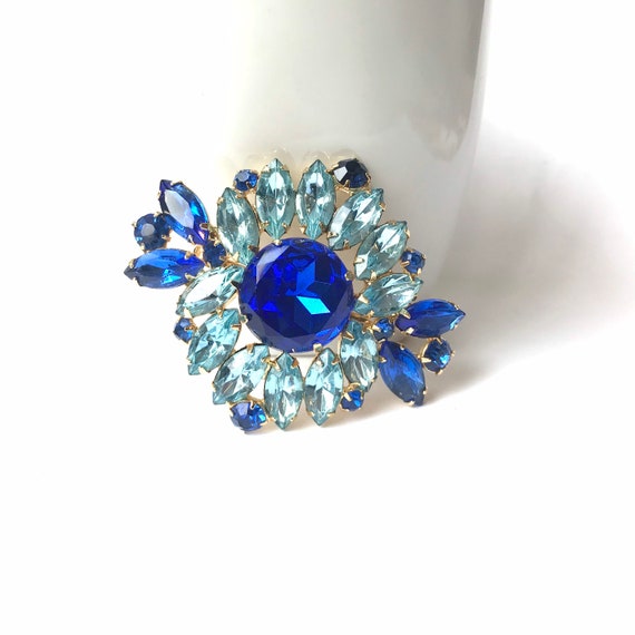 Vintage Blue Rhinestone Brooch - image 1