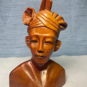 Vintage Klungkung Bali Hand Carved Wooden Female Statue