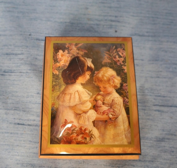 Vintage Munchner Musikdose Ercolano Swiss Music Box Plays You Are My Sunshine Wooden Box with Children Illustration