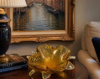1950er italienische Murano Glasschale Amber Gold Controlled Bubble Art Glass Vintage