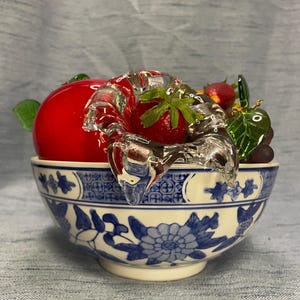 Vintage Bowl Bombay Company Chinese Porcelain Blue and White Tiger Lilly Floral Motif Centerpiece Bowl or Accent Bowl