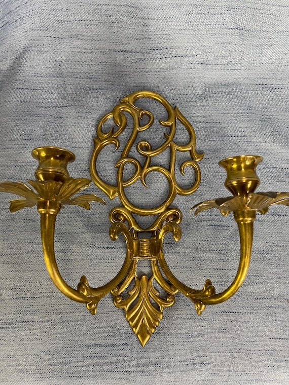 Vintage Wall Sconce Double Arm Brass Syroco Louis XV Hollywood Regency Mid Century Modern Aesthetic Rocco Elegant Candelabras