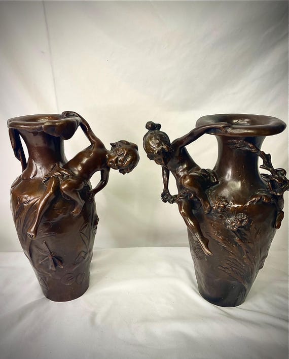 希少なアンティーク、オーギュスト・モローのブロンズ像花瓶