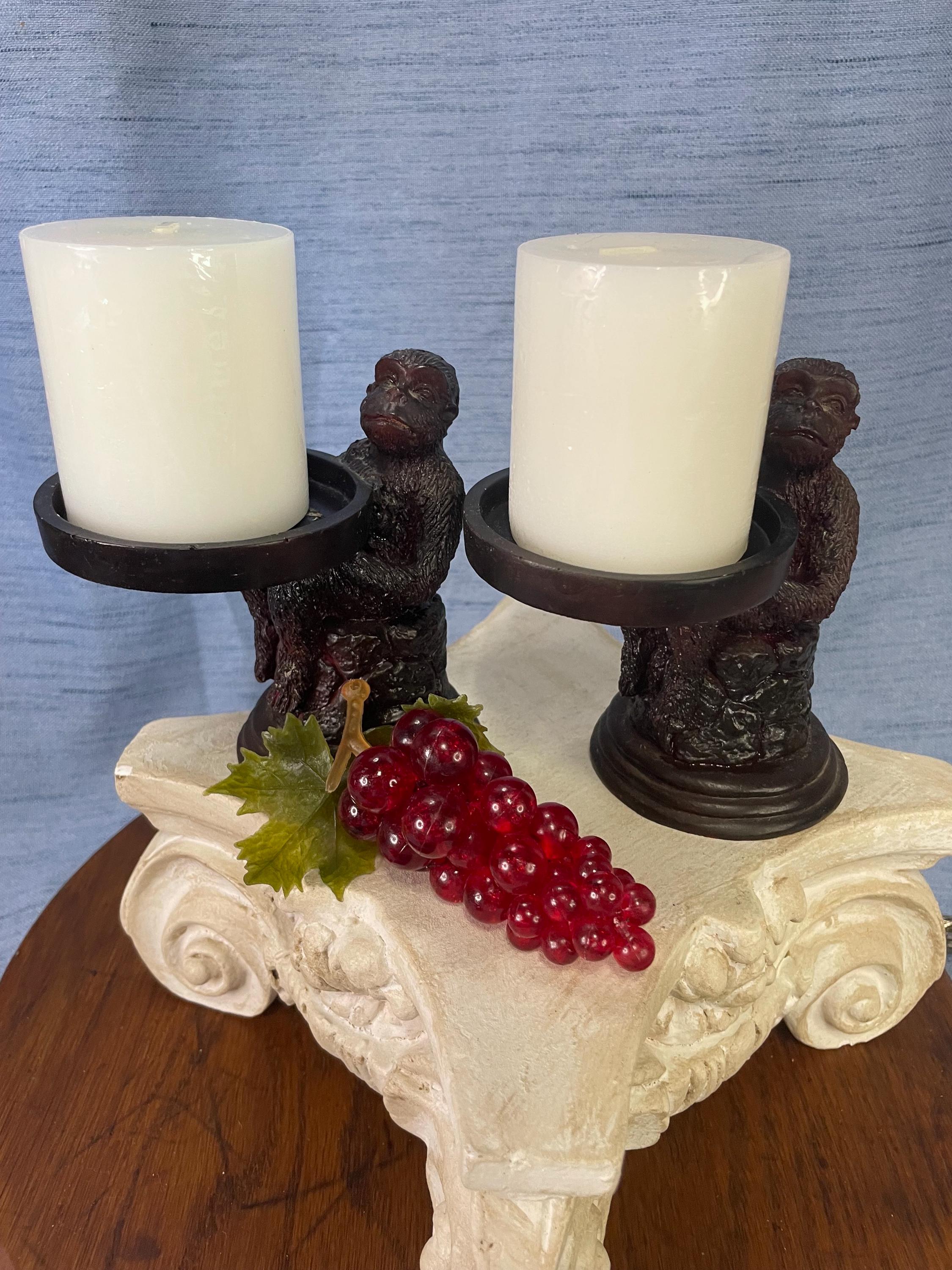 ヴィンテージの猿の付き添いのお揃いキャンドルホルダー（彫刻入り