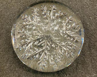 Presse-papiers vintage Echt Bleikristall, cristal au plomb, flocon de neige, belle bulle dôme