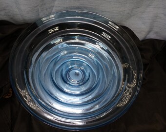 American Metalcraft GBG19 Blue Bowl Extra Large 128 oz 18 Inch Diameter Round Glacier Collection Swirled Glass Bowl