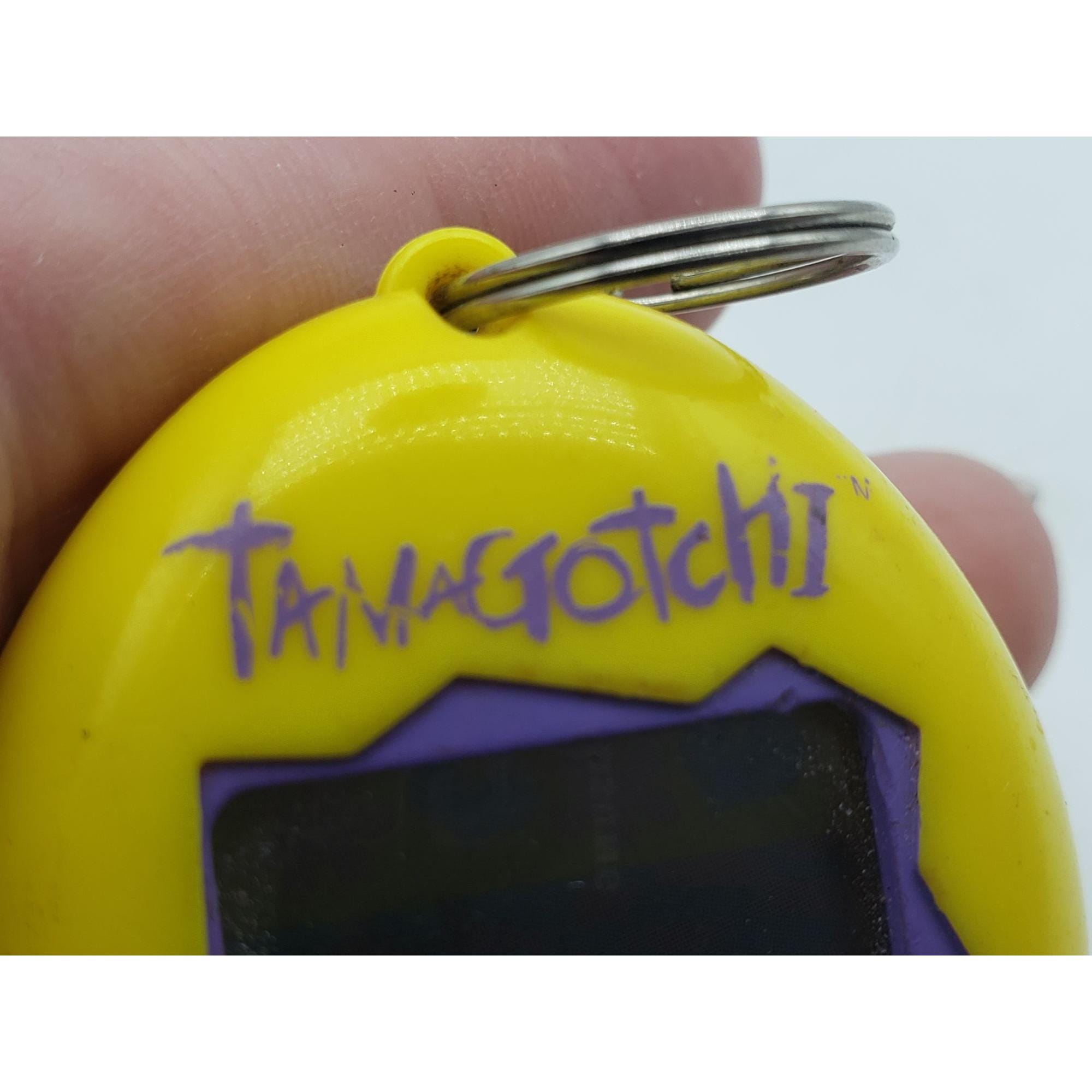 Bandai Tamagotchi Keychain Yellow Electronic Pet Toy 1997 Vintage