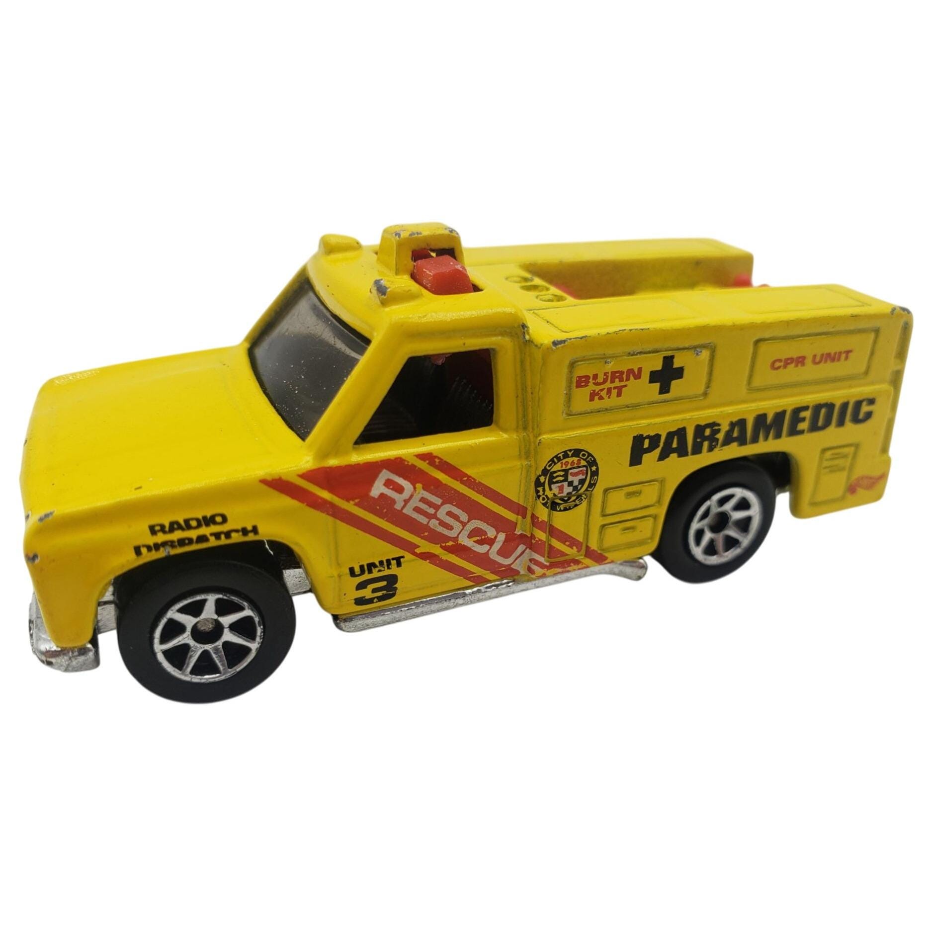 Hot Wheels Rescue Ranger 1974 日本版赤箱開封済み Hot Wheels Yellow Paramedic Rescue Ambulance Fire Truck Unit 3