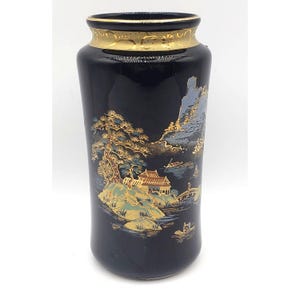 Black and Gold Vase Asian Scene Gold Rim Made In Japan Vintage