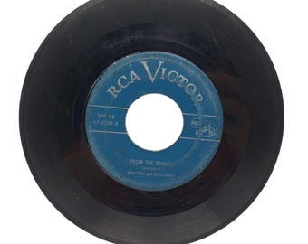 Artie Shaw Orchestra 45 RPM Record Begin The Beguine / Frenesi Vintage