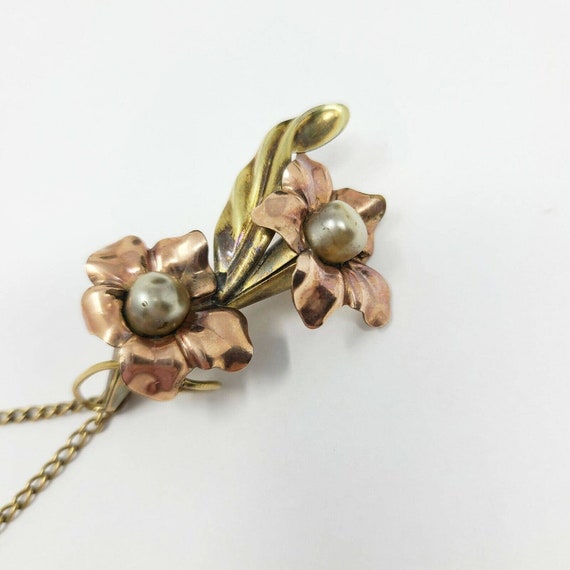Vintage Faux Pearls Rose Gold Plated 1940's Floral Brooch