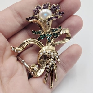 Vintage Bling Rhinestone Large Flower Brooch Witj Faux Pearl Statement Antiqued