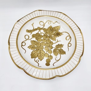 Rare Original Creation by KB Made in Italy Gold Handpainted Plate Grapes Fruit