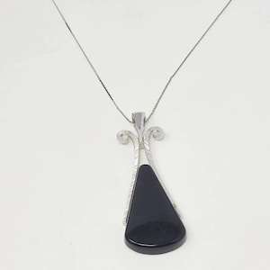 Vintage Avon Long Black Silver Tone Pendant Statement 23&quot; Long Necklace Signed