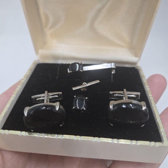 Vintage Black Glass Silver Tone Cufflinks Tie Bar Tie Tack Set in